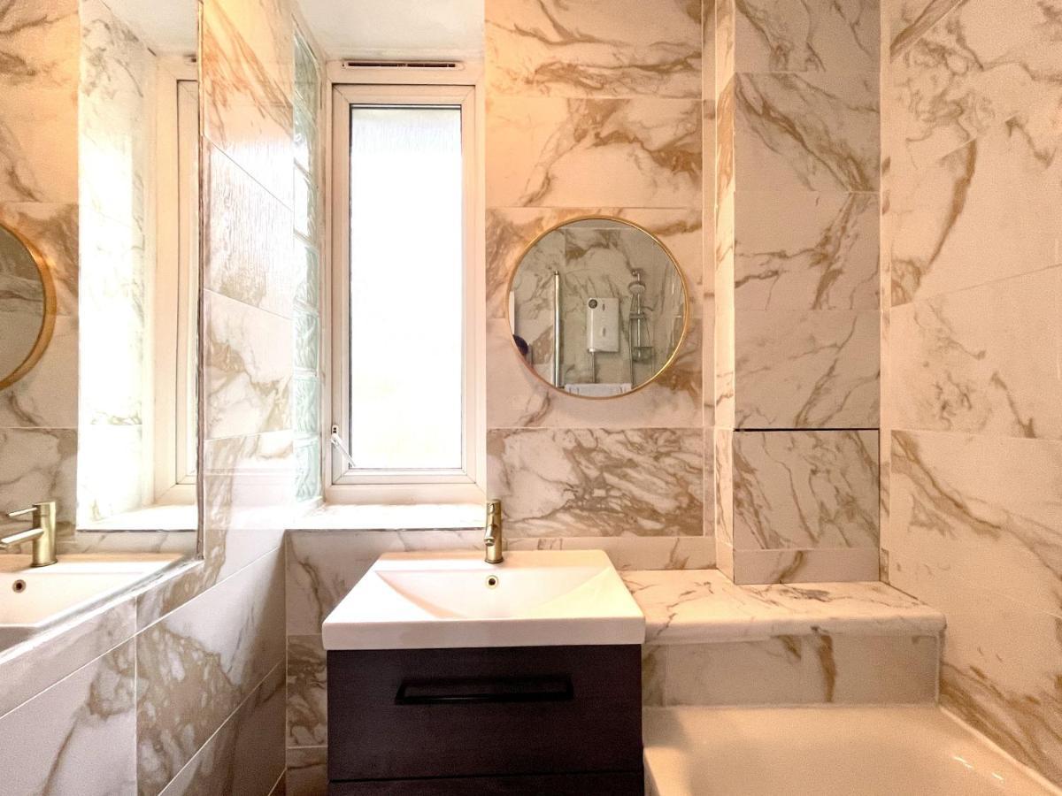 Beautiful 3-Bed Apartment At Swiss Cottage London Ngoại thất bức ảnh