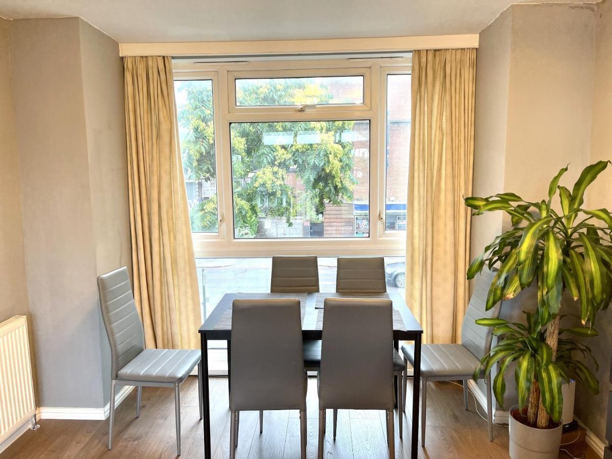 Beautiful 3-Bed Apartment At Swiss Cottage London Ngoại thất bức ảnh