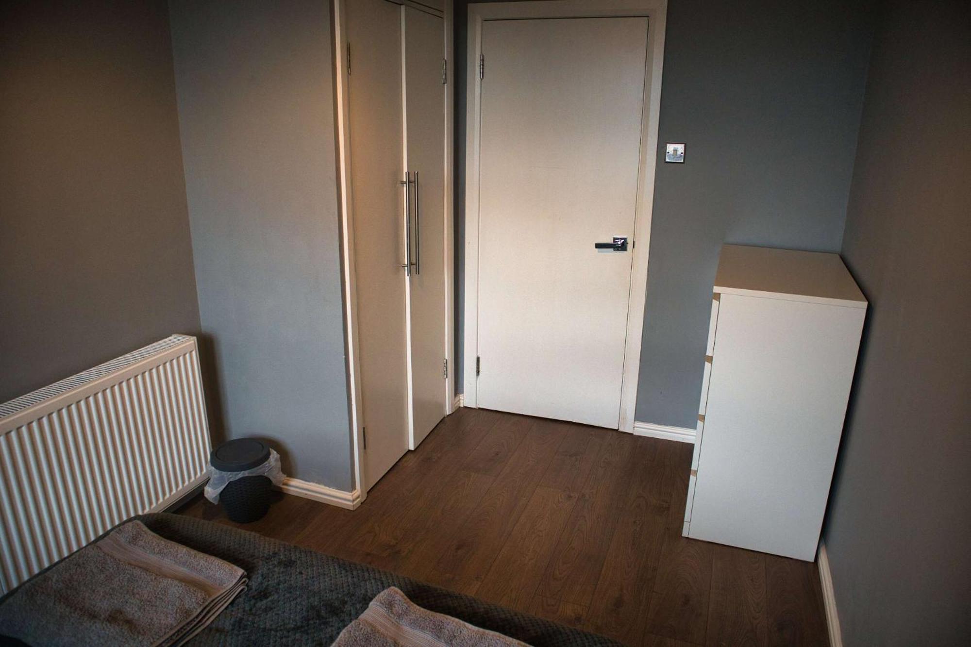 Beautiful 3-Bed Apartment At Swiss Cottage London Ngoại thất bức ảnh