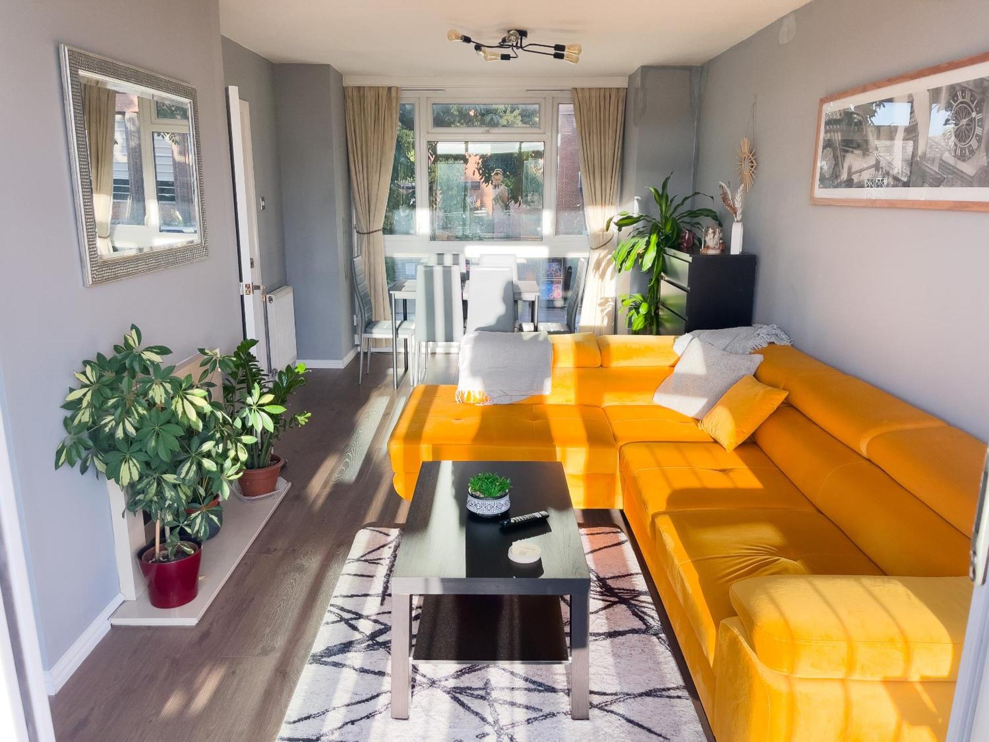 Beautiful 3-Bed Apartment At Swiss Cottage London Ngoại thất bức ảnh